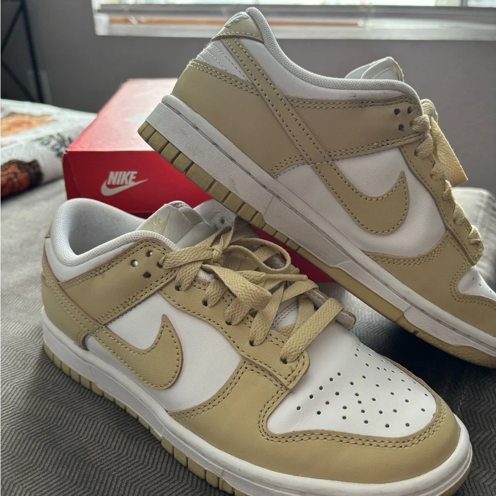 Nike Sneakers